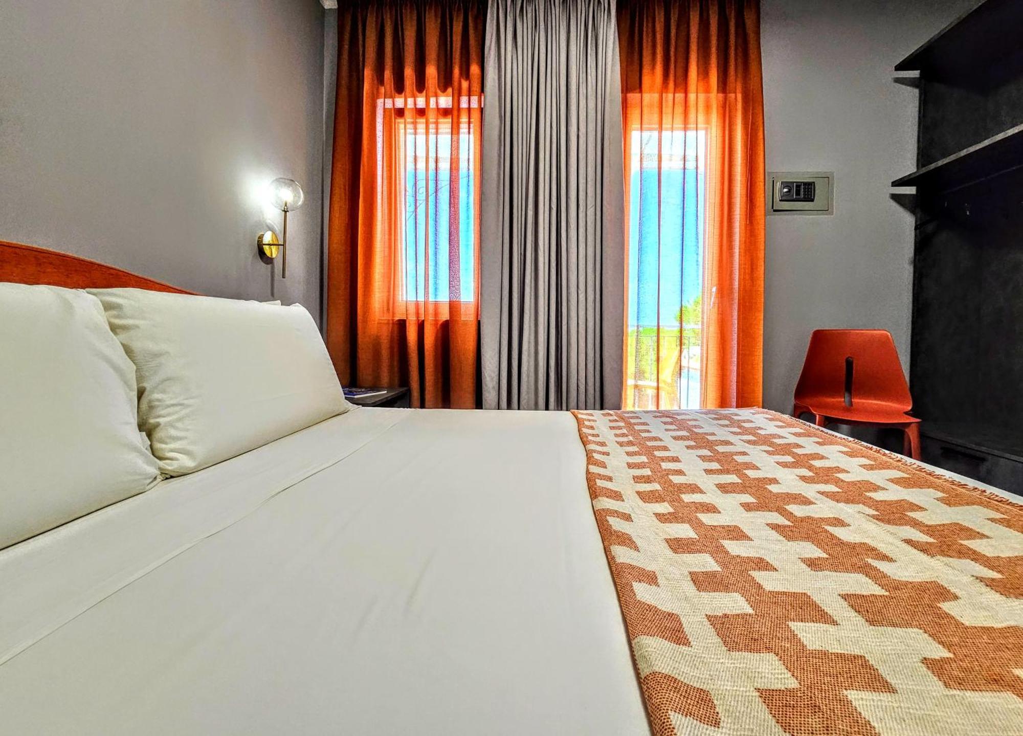 A Casa Di Alessandra - Rooms Castellabate Exterior photo